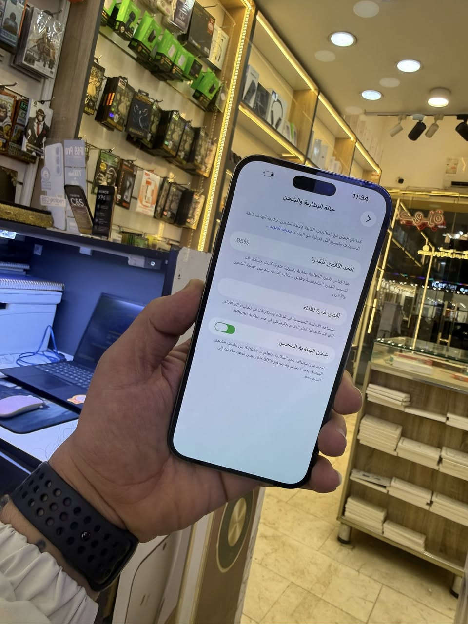 14 برو ماكس ذاكرة 256 بطاريه 85 الجهاز مكفول ومداخل صيانه شريحه الكترونيه السعر 675 الف للاستفسار *********** مكاني بغداد شارع الربيعي
