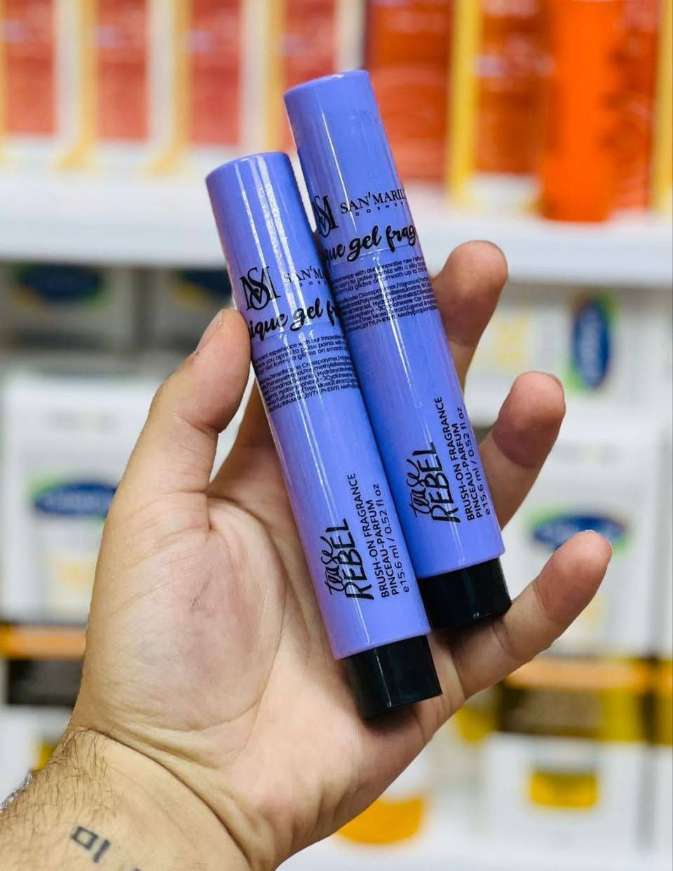 عطر فرشه سان مارلين 🔥🔥
عطر للمناطق الحساسة 
امن يتكون من مواد طبيعيه 
خالي تماما من صابون يمنع التهابات 
عطر يدوم الى فتره طويلة 
🔥🔥


**إذا كنت صاحب هذا الإعلان وتريد حذفه لأي سبب، رجاءا أرسل رسالة إلى الدعم الفني**