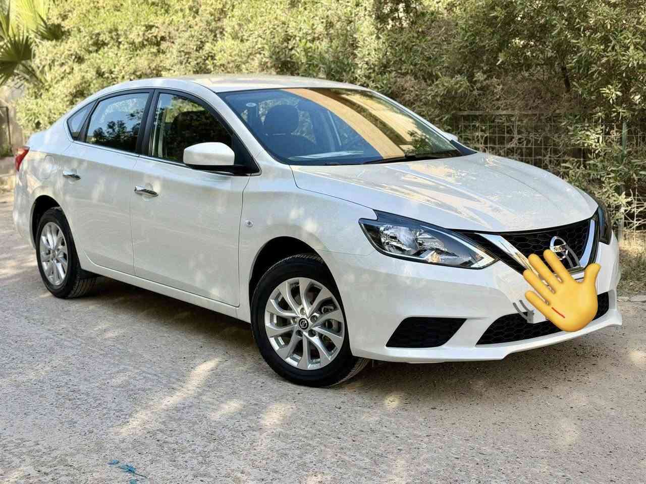 سلام عليكم 
للبيع نيسان سنترا خليجي 25 ضمان ٣ سنوات السور مرقم بغداد ماشيه 1200 كيلو  مكان سياره بغداد سعر 20و 500 وبيه شي كلش بسيط للاستفسار  
***********
