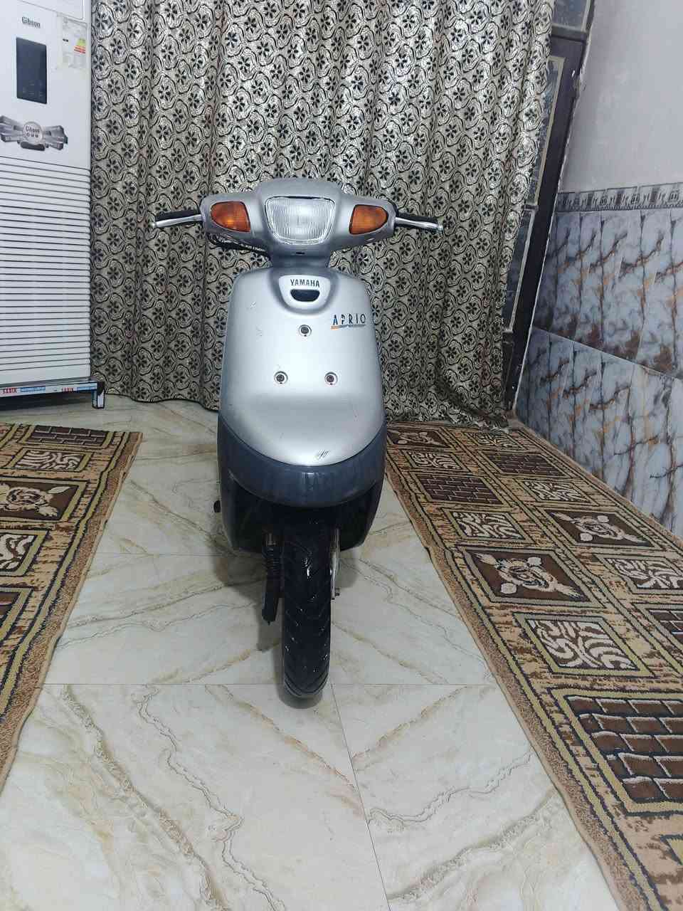 السلام عليكم دراجه بطه موديل 2000ما مفتوحه كهربائياته كله شغاله سلف هندر مكان كربلاء حي العامل سعر 350الاتصال عل رقم***********

