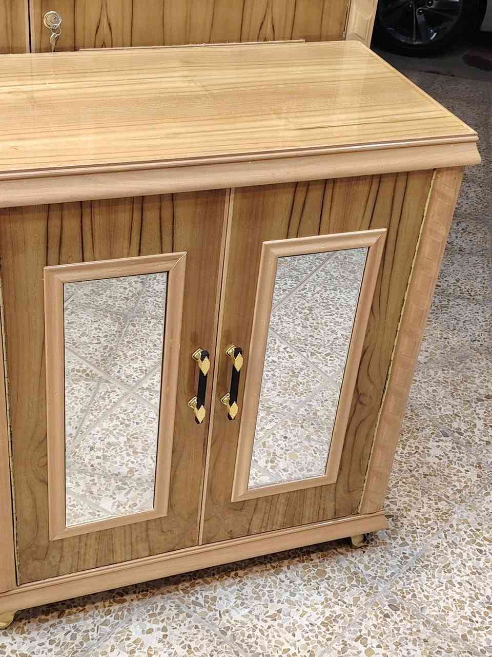 نقد واقسط.               اهلا وسهلا بكم 🤗
غرفه فصال تركي شغل عراقي صاج خمسه ملم
شغل.      درجه اولى
الصباغ حراري ججقليتي 🍬
 عدنه كثير موديلات وتوصيل جميع المحافظات
الموصل شد ونقل مجاني
السعر مليون و600
 لا التوصل واتساب ***********
والخاص مفتوح  اهلا وسهلا بكم 🤗
