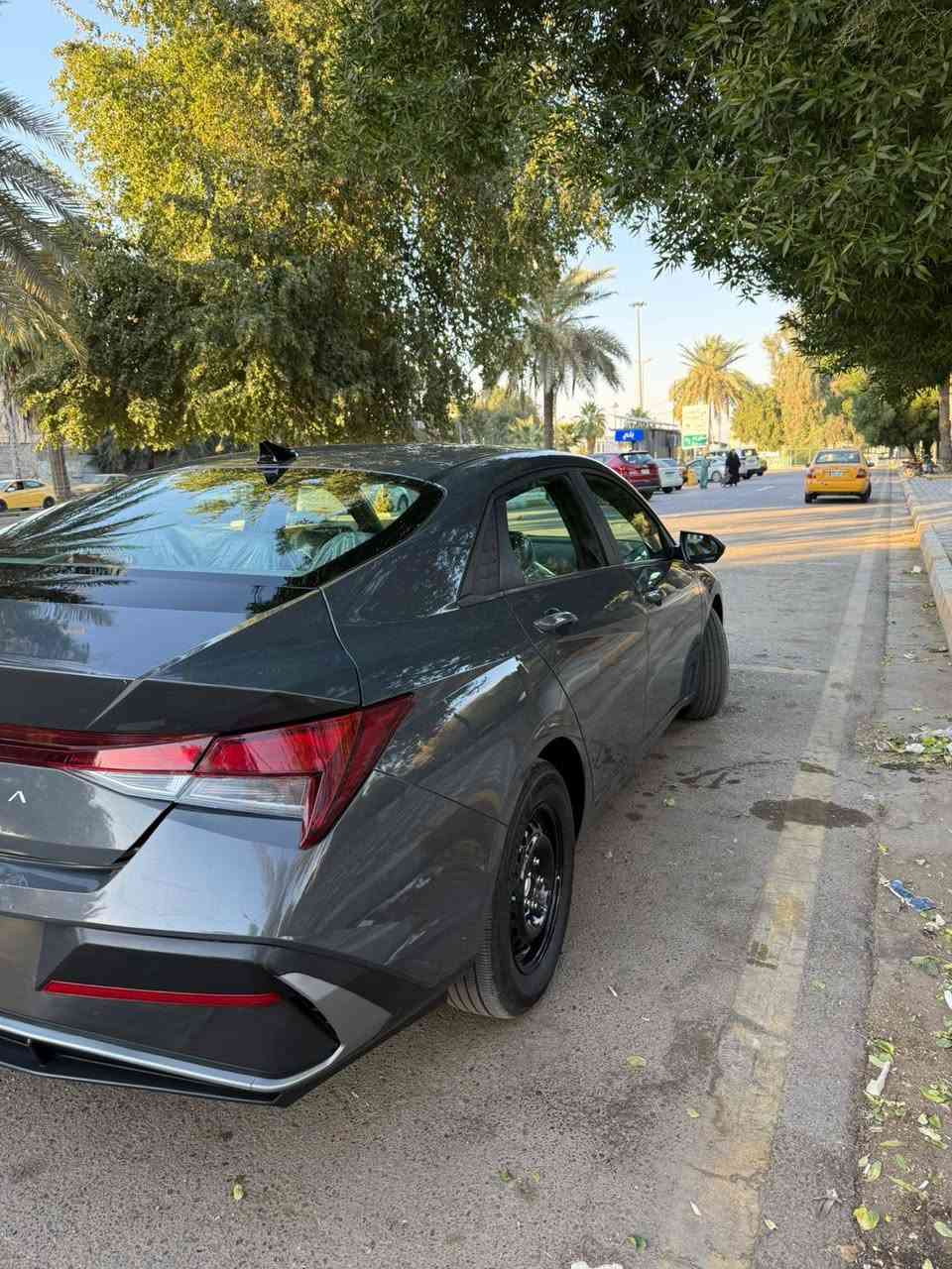 السلام عليكم ورحمة الله وبركاته 
هونداي النترا لون سمنتي موديل ٢٠٢٥  مواصفات نص فول  ماشيه  ٦ميل  بحالت الزيرو  حادث خلفي بدون  شاصي بدون داخل بدون ايرباك  السياره ليبل واحد    بدون تبديل اي قطعه حتى الدعاميه الخلفيه  بلاديه  بيه  تصليح شبر في قبق الصندوق  والباقي كفالة عل وضع الشركه السياره مكفول من شخط والرصعه السياره  جديده بمعنى الكلمه احلامن الصوره  معتني  بيه  دخول جديد ترقيم جديد رقم اربيل بسمي الشخصي  العنوان بغداد  الكاظمية   الاتصال  ٠٧٧٧٥٥٣٥٧٩ بغداد, العراق


**إذا كنت صاحب هذا الإعلان وتريد حذفه لأي سبب، رجاءا أرسل رسالة إلى الدعم الفني**