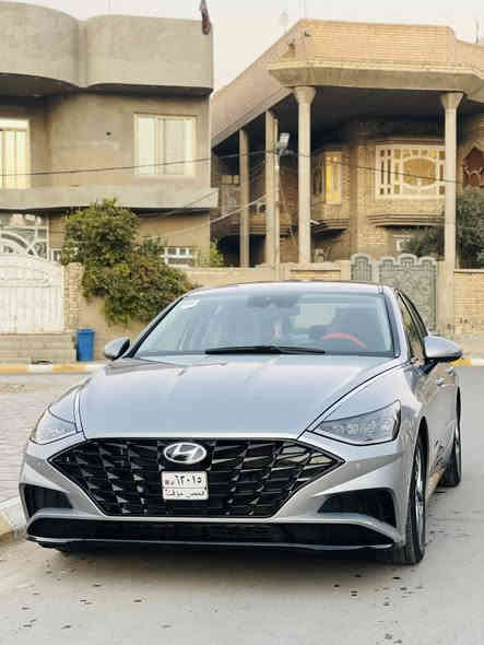 للبيع سوناتا 2023 
ماشيه 30 الف 
مرقمه بغداد انكليزي 
سنويه بأسمي تحويل
فول عدا الفتحه
- مواصفات السيارة
- تحكم استيرن
- شاشة كبيره 
- كامرة خلفية 
- اربعه انظمة قيادة
- محرك2500  
- تبريد بيانو وتدفئه كشنات
- ويل اكروم
- مانع انزلاق
- مثبت سرعة
نقطه عمياء  ورادارات 
جنطه تفتح عند الاقتراب 
توقف ذاتي  
بصمه تشغيل وبصمه ابواب 
 تشغيل عن بعد 
اوتو هولد هاند بريك بصمه
كشن كهرباء  
- تخم تاير وباتري
كير 8 نمر بيانو 
اربع زنون بلاد و حاجب نهاري
- وباقي المواصفات
بنيد وجاملغ وباب كلير 
 السعر 160 وبيها مجال 
***********
***********
مكانها واسط / النعمانيه
