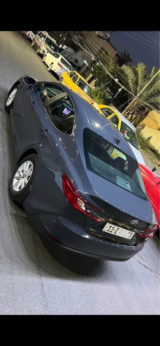 🚗 للبيع - تويوتا كامري LE 2025 🚗
ماشيه 15 الف فقط وضع الشركه كفاله من الصبغ👍🏻

🚘 بلد المنشأ : اليابان 🇯🇵 وارد امريكي 🇺🇸
لون اسمنتي مميز 
🔹 الموديل: 2025
🔹 التسجيل: رقم بغداد جديد بأسمي
🔹 المواصفات:
✅ بصمة
✅ اربع جامات اوتو 
✅ العينه شاشة ديجيتال
✅ شاشة + كاميرا 
 ✅ كار بلي
✅ رادارات 360
✅ رادار مانع تصادم
✅ تحديد مسار
✅ لايتات زنون

🚘 حساسات ضغط اطارات
🚘 تبريد شاشة مناخين منفصلين 
🚘 قطعتين تبريد
🚘 هاند بريك كهرباء 
🚘كروس سرعه
🚘‏ Auto Hold  أوتو هولد 🚘
🚘انظمه القياده :سبورت ،نورمال،eco

كلشي شغال على وضع الشركه

🛠 تفاصيل الحادث:
🔸 فقط البنيد مبدل بلاد بدون صبغ 
الدعاميه نفسه  بلاد
غير هذا كلشي مكفول اتعهدلك بيه

🔧 المحرك: 2.5 هايبرد - 4 سلندر
📏 المسافة المقطوعة: 15,000،ميل

📩 للتواصل:
‏📞 ‭0780 926 6495‬ (بيه واتساب)

📸 صور الحادث بالمرفقات 📸
