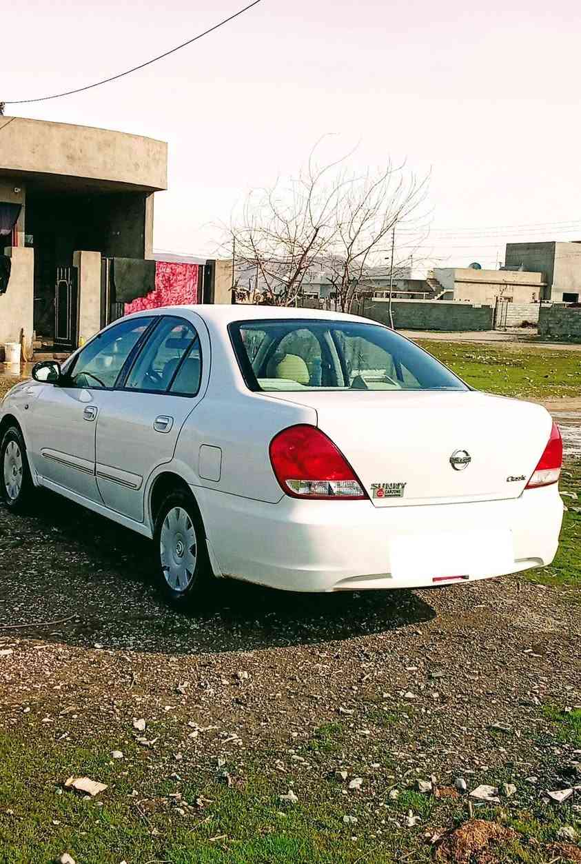 نیسان سەنی یابانی مۆدیل 2011
سـەیارەکە بـێ بـۆیـاخە

مـەکـیـنـە 16ی سپییە

نـاو فۆرمیکا کـەلەو عەینەک 

چوار جام کارەبا

گـێـڕ تـەرحـە

ڕەقـەمو سەنەوی تازەیە 

گـێـڕو مەکـیـنـەو کارەبای بەشەرت 

تـەبـریـد ساردو گەرم بـەشەرت
بۆ نرخ وەرە تایبەت


**إذا كنت صاحب هذا الإعلان وتريد حذفه لأي سبب، رجاءا أرسل رسالة إلى الدعم الفني**