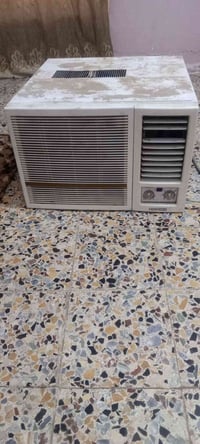 مكيف كينوود شغال يحتاج بس غسل سعرة 150 بدون عمولة /07704656062