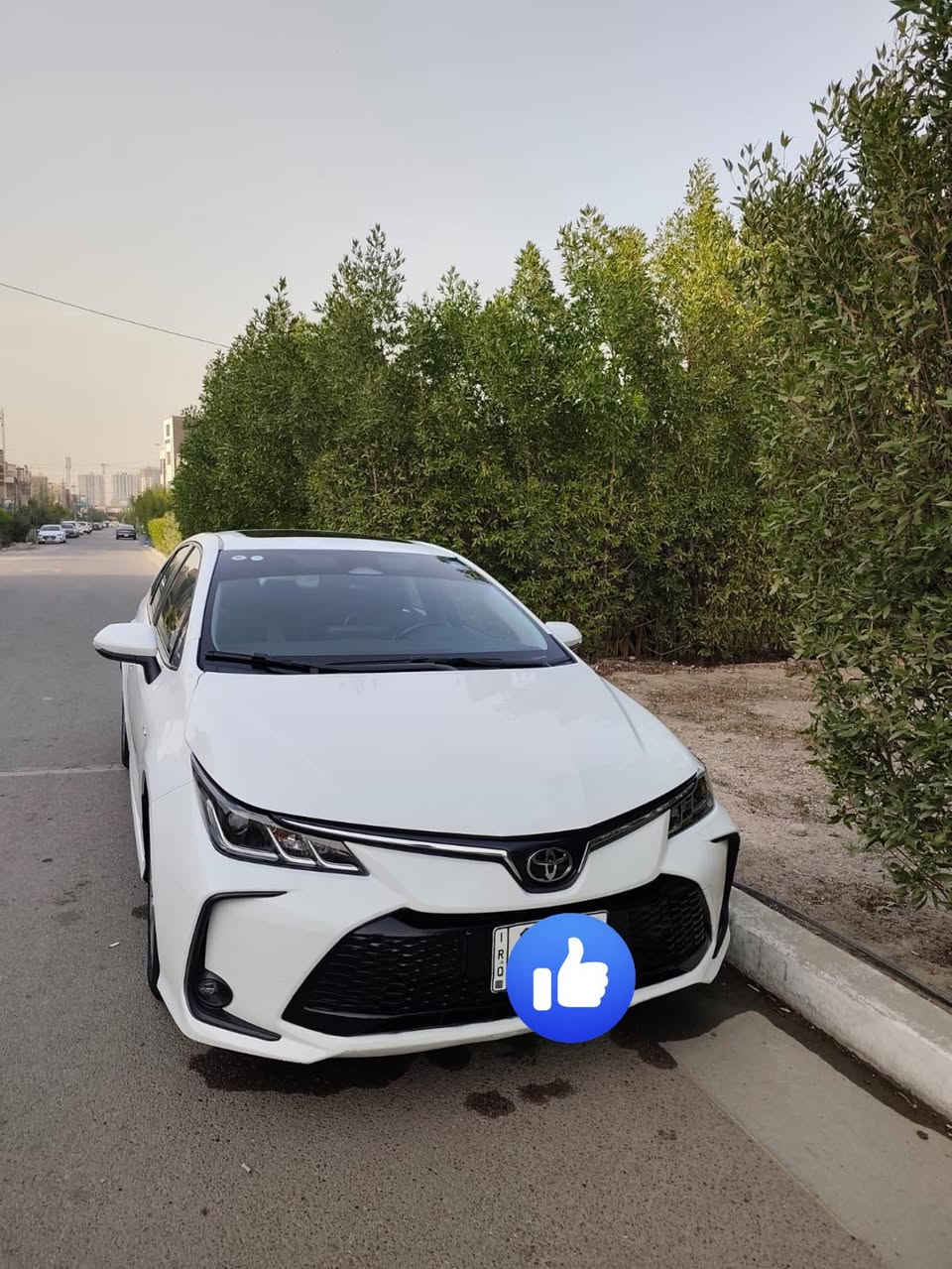 سلام عليكم كورلا هايبرد ماشيه52 الف وقابل للزياده￼
سنة الصنع ٢٠٢٥
المواصفات 
اوتو ￼هولد
مودات قياده ٣ 
هند بريك بصمه 
تركشن￼
شاشه كار بلي
تحديد مسار 
كروز سرعه 
بصمه 
لايت عدسه اوتو
٢ قطعه تبريد ￼
٢ منفذ شحن 
سلايد روف
داخل جلد اسود
المكان بغداد رقم ***********
السعر١٤٥ وبيه مجال
