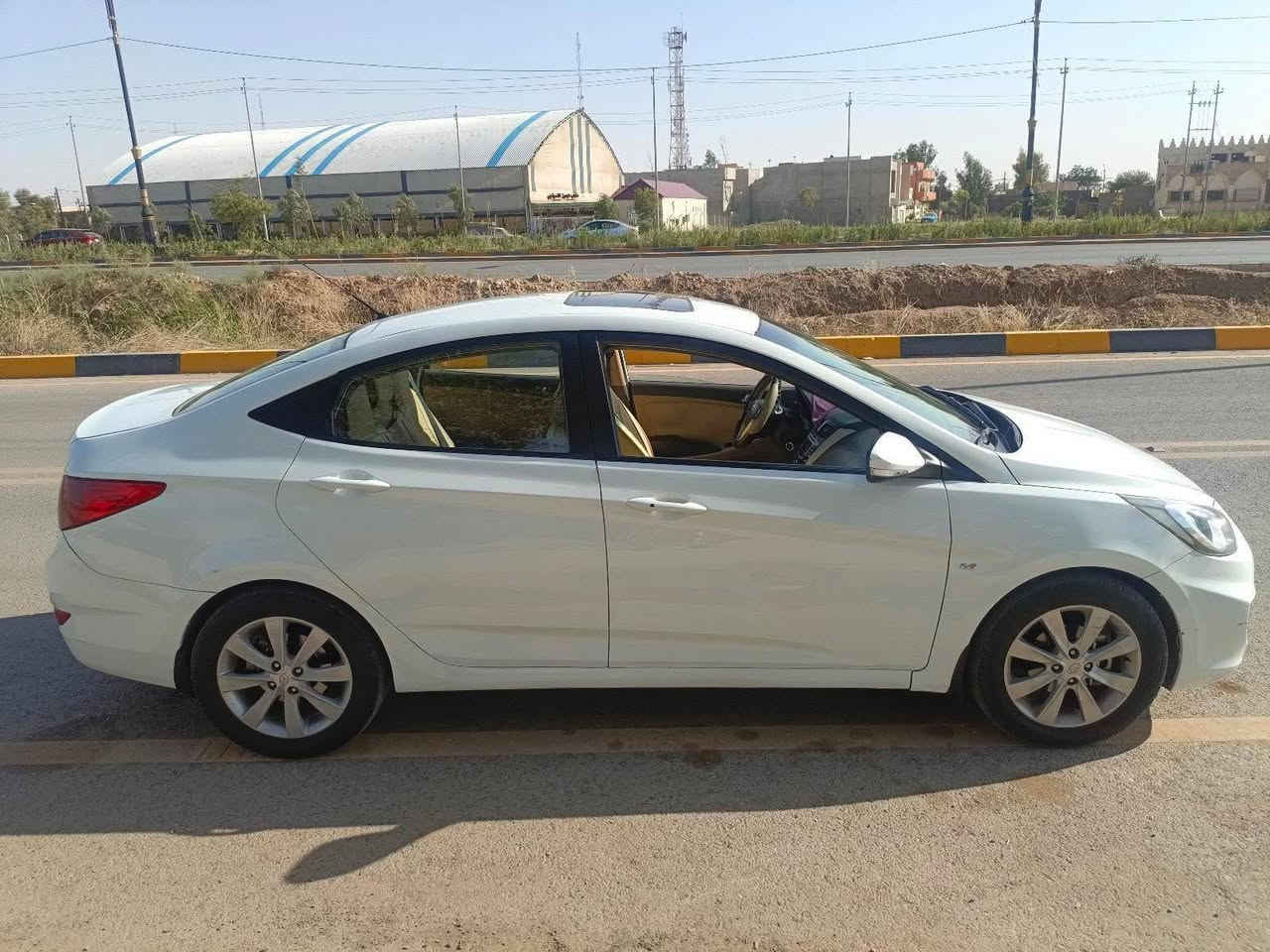 أكسنت مضلع ٢٠١٢ فول مواصفات بلو ٥ ويلكب مبدل بابين اصلي جهة ايمن وجاملغ الخلفي صبغ
كير at شرط
مكينه ١٦ دوش مامفتوح شرط
سنوية ل ٢٠٢٩ رقم نينوى انكليزي
سيارة نظيفة
هزه جديدة 
السعر 95 وبيها مجال 
لتواصل ع رقم ***********
