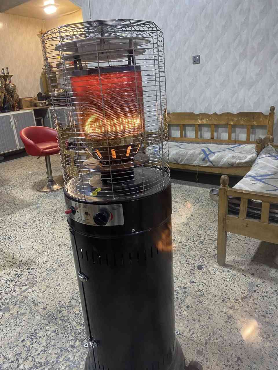 س ع
للبيع صوبه غاز مشتغل ١٢ يوم 
***********
