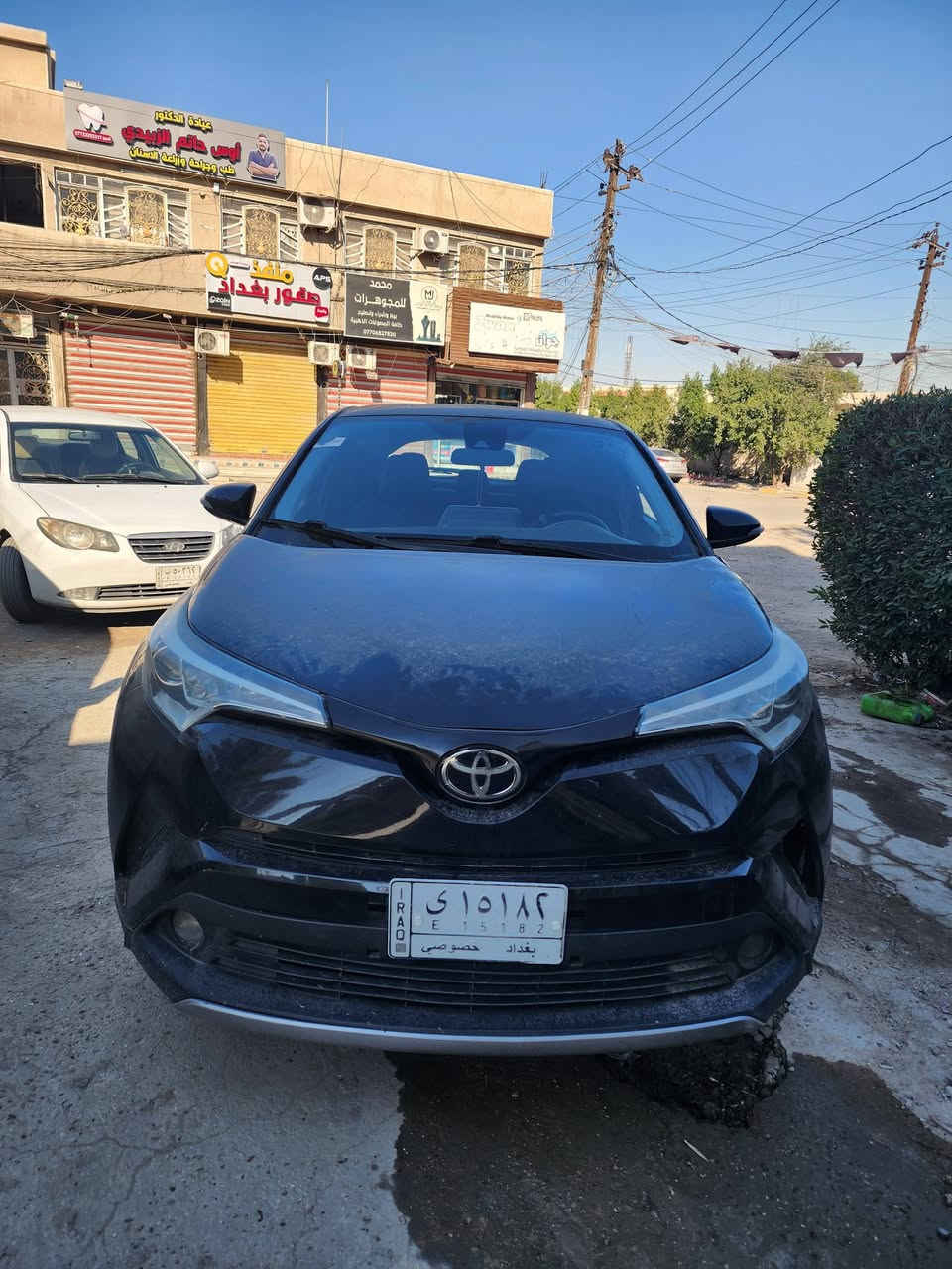 Toyota c-hr 2021
مواصفات عادية 
شاشه 
تحكم ستيرن 
هاند بريك بصمه 
اوتو هولد 
تحديد مسار 
توقف ذاتي 
ماشبه ٦٣ الف ميل 
السياره متعوب عليها من ادامه من بولش 
محرك 2000 
تخم تاير جديد 
باتري جديد 
صدر جديد 
كامله السياره مبيها اي نقص فقط الرادار الامامي 
مراوس ببريوس الشكل الجديد 
السعر ١٥٥ وبيها مجال 
مكانها بغداد السيدية قرب كاتب العدل يم مركز GA للعناية بالسيارات 
***********
