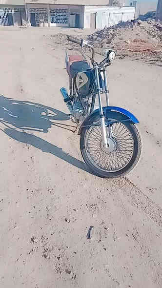 السلام عليكم نعمه للبيع 250 وبيها مجال***********
