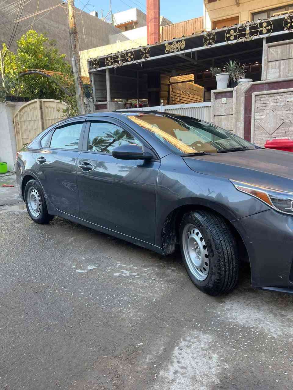 سلام عليكم فورتي 2021 رقم سليمانيه تحويل ثاني يوم وارد امريكي بيها البنيد مبدل والجاملغ بي بارد بدون صبغ سياره ماشيه 97 كير مكينه صدر كفاله السعر 130 وبيها مجال العنوان بغداد حي البنوك ***********
