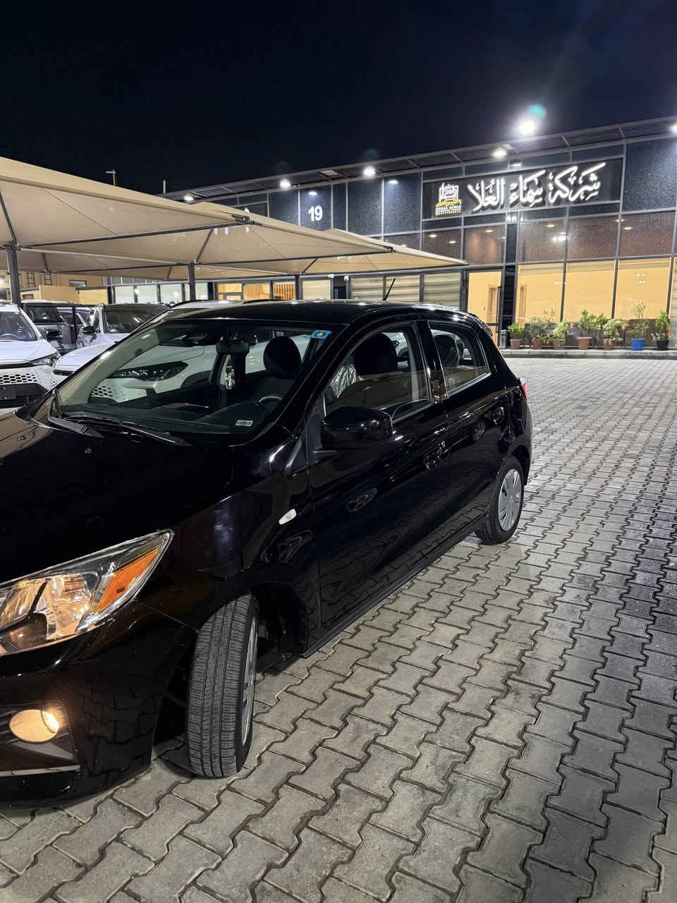مسيوبيشي ميراج موديل 2024
السيارة مكينة 1200 ثلاثه سلندر اقتصادية كلش مواصفات المعروفه شاشه وكامره وجام كهرباء صور الحادث موضحة بل صوره بدون شواصي ولغود الجاملغ راجع بارد و البنيد مبدل ومصبوغ سيارة نظيفة كلش على وضع البلاد حته تبريد ما مبدل البلادي بعده رقم بغداد مشروع وطني تحويل ثاني يوم مكاني كربلاء السعر راسلني ع الخاص وتدلل


**إذا كنت صاحب هذا الإعلان وتريد حذفه لأي سبب، رجاءا أرسل رسالة إلى الدعم الفني**