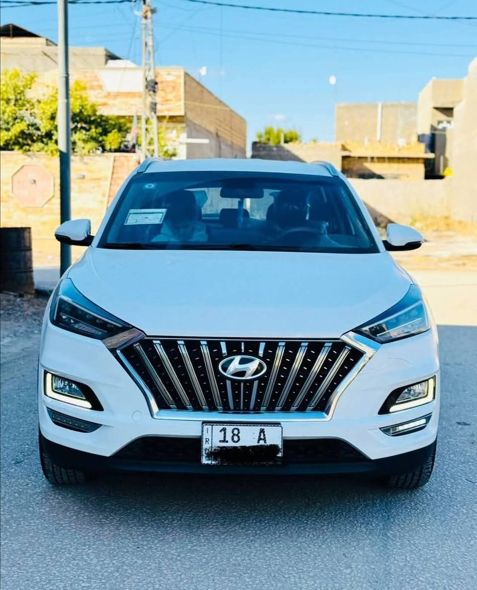 السلام عليكم للبيع او مراوًس
سورنتو ٢٠١٦ رقم بغداد دولي وارد امريكي بيه جاملغ وباب فول مواصفات سياره نضيفه وعليها ادامه كامله المواصفات:
بصمه 
بنوراما 
شاشه جبيره
سته سلندر 
سبعه راكب 
ثلاث قطع تبريد
ترحيب بل يدات
تدفئه بل كشنات
كشنات جلد
ويل كب كروم
اربعه جام اوتو
كشن السائق والصدر كهربائ
دفع رباعي AWD
اشاير بل مري 
مري شفط 
رادرات
بردات خلفيه
لايتات زنون 
حساسات
نظام ايكو وسبورت ونورمل
صندوق ذكي ينفتح عند الاقتراب 
السعر 160 للاستفسار***********
