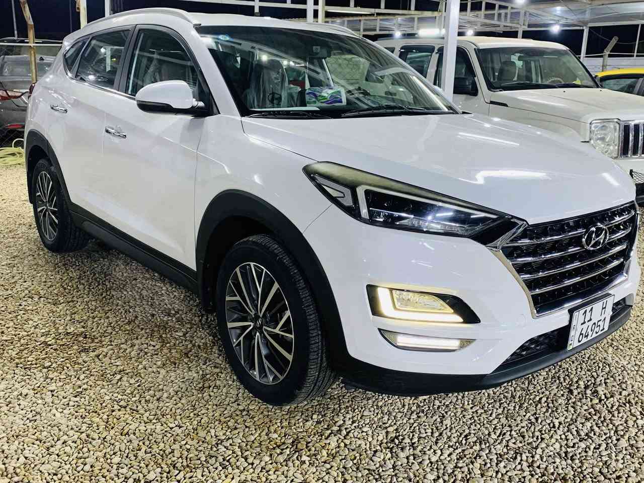 السلام عليكم
توكسان للبيع موديل 20
كفاله عامه ما عدا كارت على كد اصبع بقبق الجنطه
والباقي كفاله 
السياره فول مواصفات عدا البانوراما 
العنوان كربلاء 
***********
