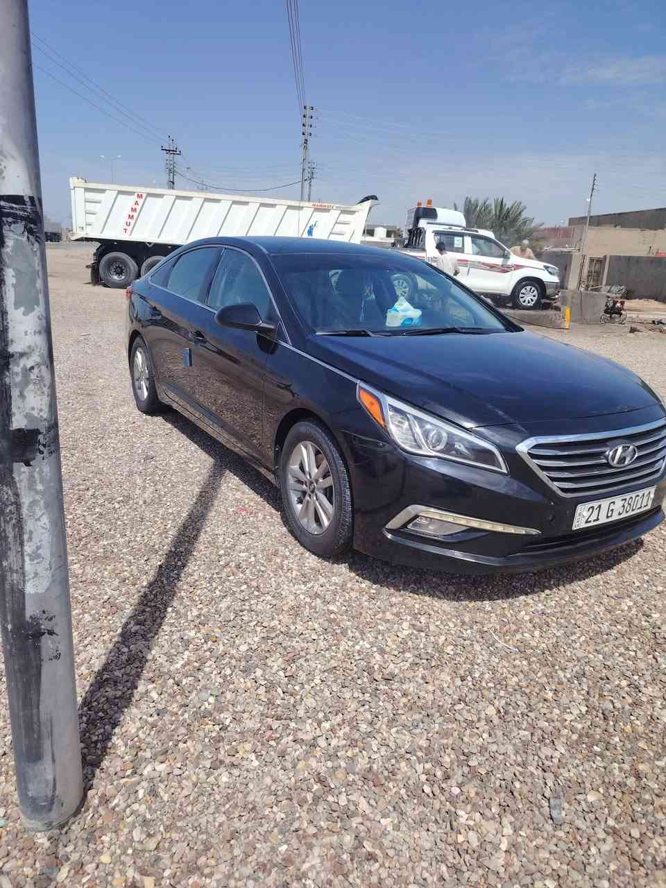 السلام وعليكم اخوان سوناته موديل 16 سياره حلوه بيهه بردات باب السايق كلش بصيطه محرك 2400 تخم تاير جديد سياره خير من الله جديده مابيهه اي نقص رقم سليمانيه وكاله تريد تحويل سياره وارد أمريكي مكاني البصره الدير الشافي قرب مركز شرطه *********** السعر     10     100 ميه او عشره بيهه مجال وانه بخدمتكم
