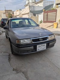 فيكترا ١٩٩٠ • محرك ١٫٨ • سنوية ساقطة