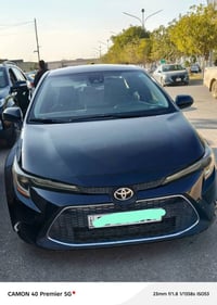 تويوتا كورولا 2022LE  محرك 1.8 ضررها بونيد صبغ وبارد حافه الباب سنوية ...