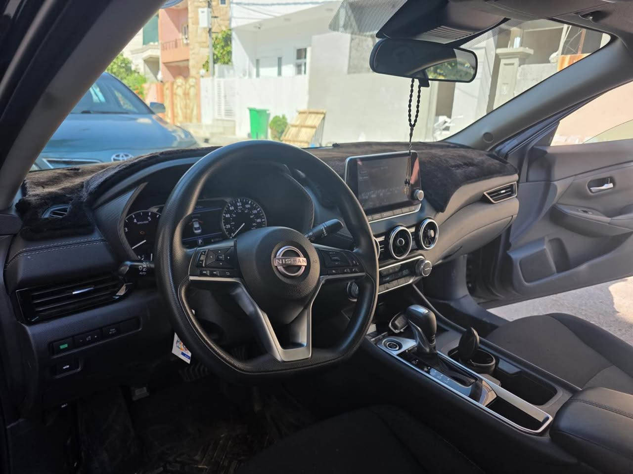 Nissan Sentra 2025 
نیسان سێنترا مودێل ٢٠٢٥ 🔥

حساس/رادار سینگ و پشت و قودیک
رادار جادە
                                                                        Auto Hold
دەرگەهـ بەسمە و سویچ بەسمە 
شەغال / کامیرە /شاشە مەزن
نیضام Eco
ویل کروم شریکە 
تحکم ستێرن 
تحدید سرعە 
شحن Tipe C 
رێڤەچوون 38.000. Mil
رەقەم دهوک / تحویل ب شەرت
ــــــــــــــــــــــــــــــــــــــــــــــــ
بولند و چەمەلوخ سبخ 
بێ شاصی
سعر دبن بازاری دا 🔥
132$و بیچەکا مجالی 
موبایل *********** دهوك, العراق
