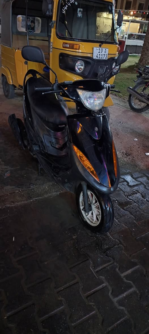 يا الله السلام عليكم دراجه ماكس عدله مكفوله كفاله عامه من كلشي بيه 
نقوصات بسيطه مثل قبق بكلايت ودشبول ما يشتغل 
مكينه ما مفتوحه بلاديه بوشه ٤٩ بلادي 
وصل معرض بيه 
عنواني حي الحر الثوره قرب فلكة الثوره 
السعر 750 وبيه مجال للطيبين 
الرقم للاستفسار//***********
