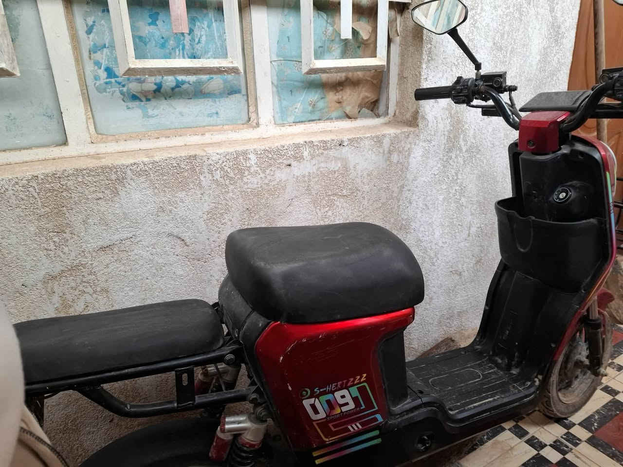 سلام عليكم شباب عندي موطور شحن للبيع كامل المواصفات بي نشرات وشاير وبي بك وخمس بطاريات بس جامرلوغات مابي السعر 350 وبي مجال عنواني ديالى الخالص حيل عمال


**إذا كنت صاحب هذا الإعلان وتريد حذفه لأي سبب، رجاءا أرسل رسالة إلى الدعم الفني**