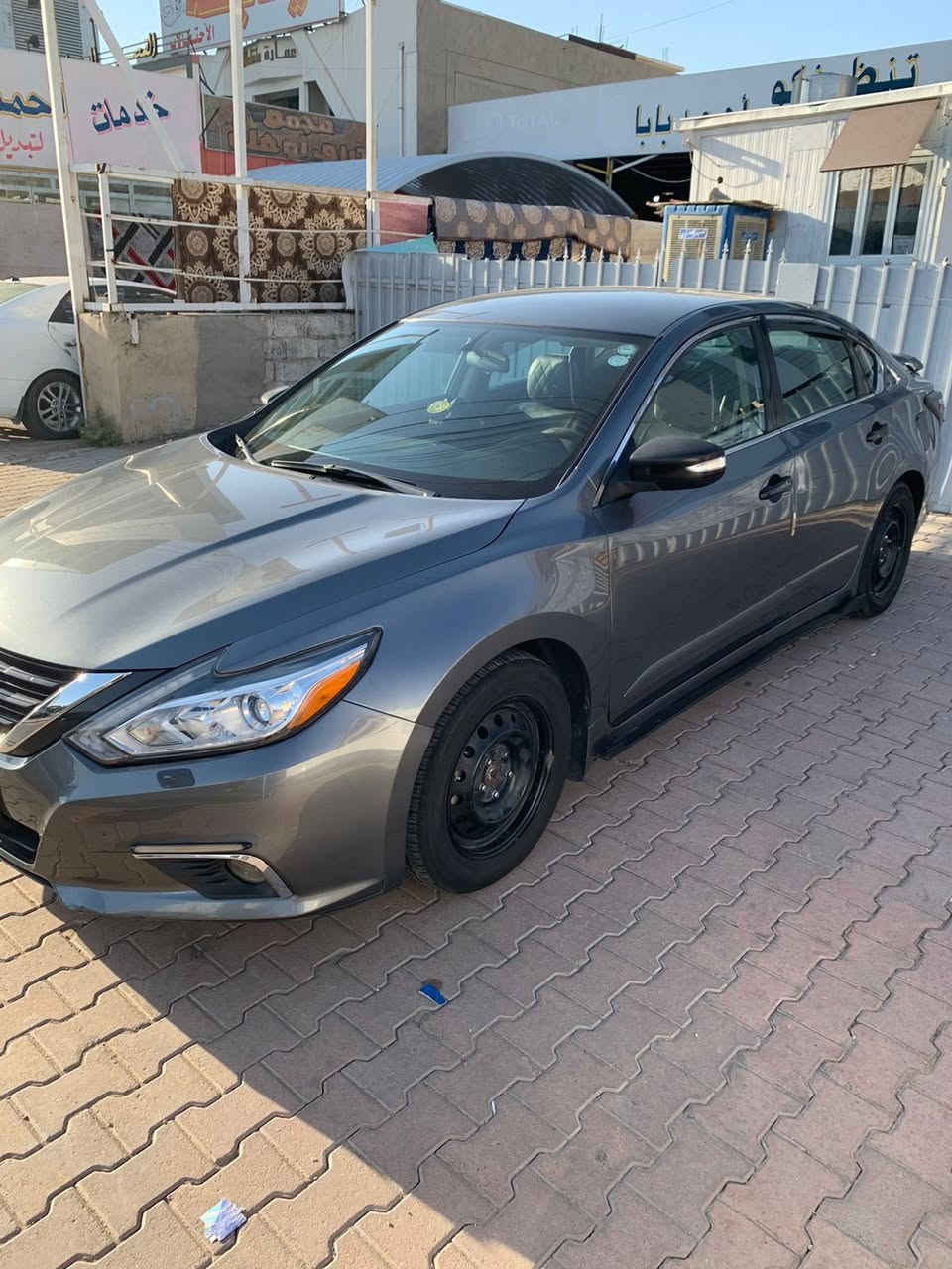 مشاء الخير اخوان،،،التيما ٢٠١٨ S سياره بدون صبغ ضربتها مثل مامضوح بالصوره بدون ايرباك بچم كبس بطاقة بانزين وياها وشرط التحويل مكان السياره كركوك والسعر ١٢٠ 
للأتصال ***********
