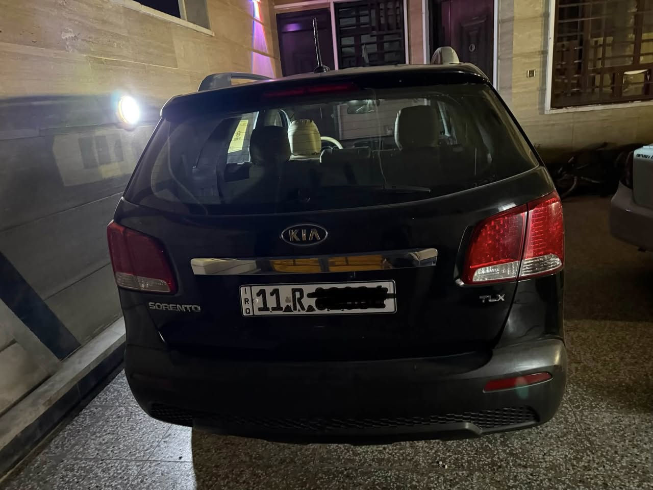 سورنتو وارد امريكي موديل ١٣ السياره داخله كلين مكفوله من تبديل
⚙️ محرك سته سلندر غير مفتوح
🔧 كير غير مفتوح
❄️ تبريد ثلج
🪑 صدر أمامي وخلفي جديد
🛞 تخم تاير جديد
💎 السيارة جاهزة بدون أي نقص سبعه راكب 
بيها ع كد شبر بلجاملغ الخلفي الايسر والسونار كدامك واضح كلشي بي
🚫 بدون دواخل شرط الفحص
🔁 رقم بغداد باسمي تحويل مباشر
السعر: 137وبيها مجال
مكان السيارة: بغداد
                                                    📞: ***********
