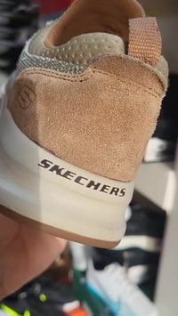 حذاء اصليه • مقاس ٤١ • ٢٦ ونص سم