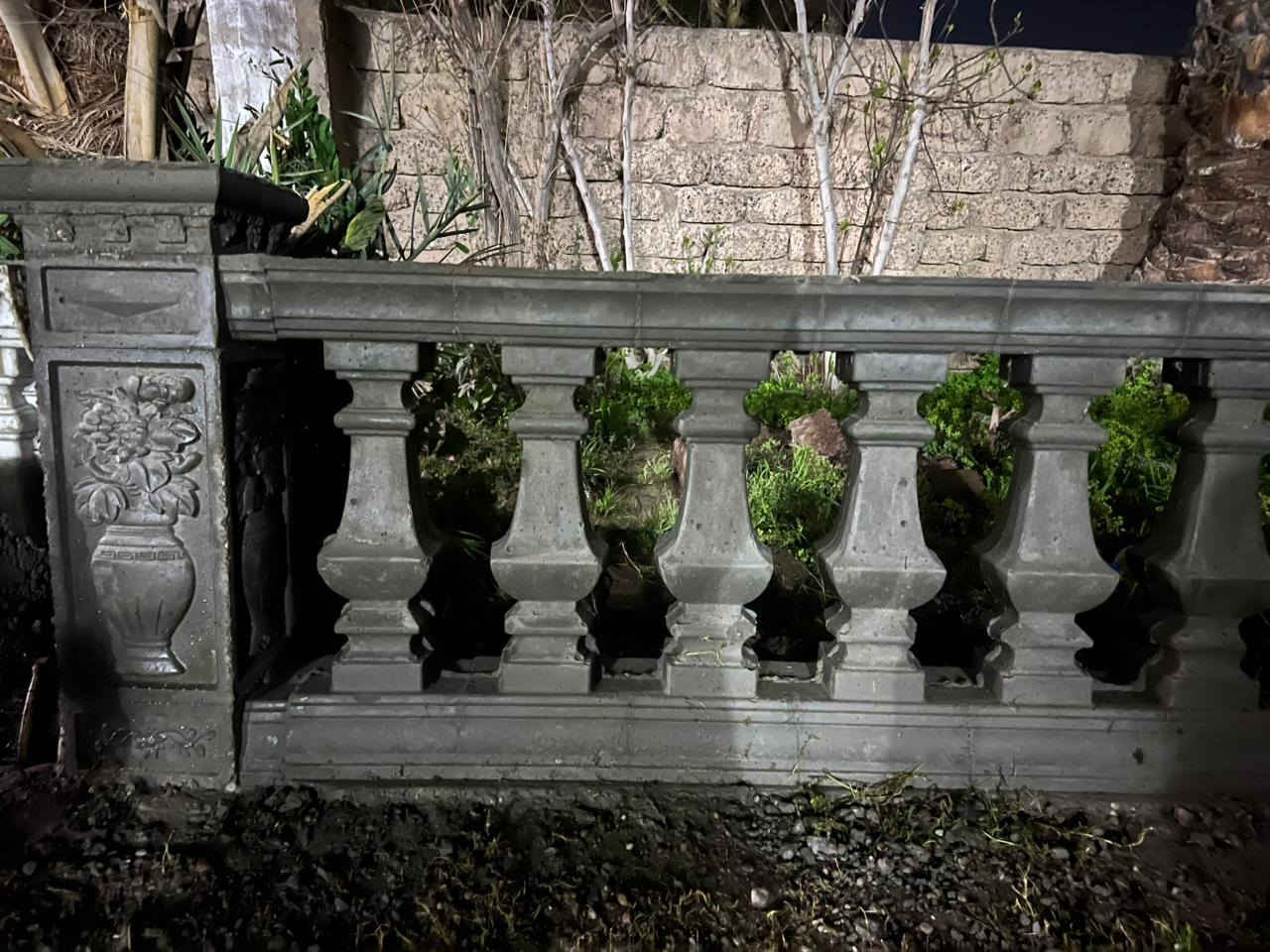 السلام عليكم يوجد قالب سياج حدائق وبلكونات وستاير و داير حسب الطلب
سعر المتر 8 والدنكه 10 للاستفسار اتصل
*********** ❤️
