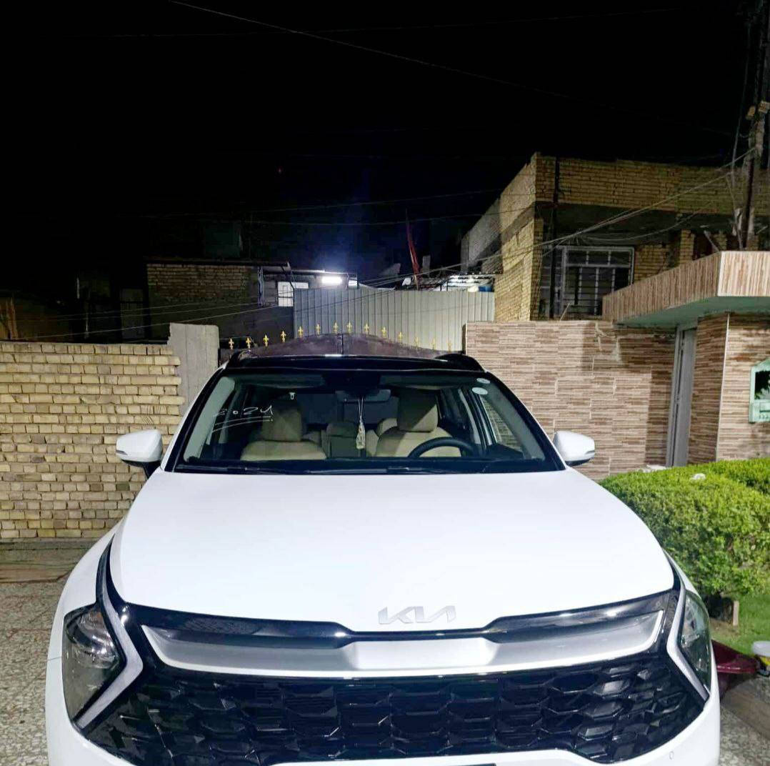 السلام عليكم 
سبورتج خليجي موديل ٢٤ وكالة نم  رقم اربيل
ماشية ١٠ الالاف مكفولة ماعدا طخة بالباب الأمامي الأيمن
بانوراما
بصمة ابواب 
بصمة تشغيل 
تشغيل عن بعد
شفتات بالستيرن
مانع انزلاق
تبريد قطعتين 
حساسات امامي خلفي 
هاند بريك دكمة
انظمة قيادة 
مكينة ٢٠٠٠ دوش
توقف ذاتي
مري شفط 
اشاير بالمري
بصمة عدد٢
وبقية المواصفات المعروفة السعر ٢٣٨ وبيها مجال بسيط الاتصال الرقم ***********
