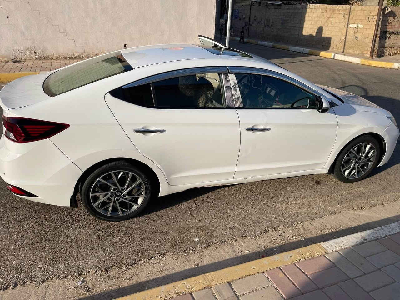 للبيع – النترا خليجي فول مواصفات 🚗
سلام عليكم

النترا موديل 20

خليجي فول مواصفات 1/1

🔹 رقم بغداد تحويل أو وكالة

 • 

 • بصمة تشغيل وأبواب

 • تبريد قطعتين

 • شاشة + كاميرا خلفية

 • محرك200

 • أشاير ترحيب

 • صندوق ذكي يفتح تلقائي عند الاقتراب

 • حساسات أمامية وخلفية 

  

 • السيارة مكفولة من تبديل أو صبغ  ما عدا البارد

💰 السعر 145 بيها مجال

#ملاحضة اني مكلف بالنشر رقم صاحب سيارة واتواصل وياة ***********
