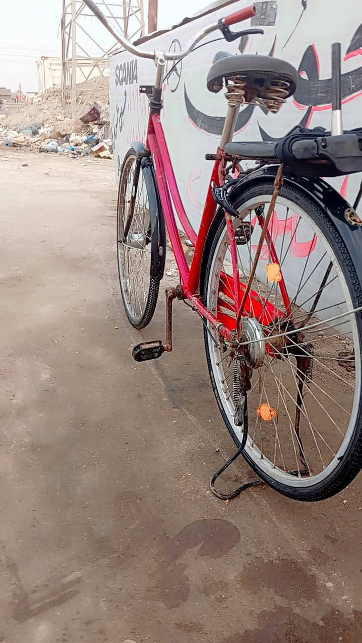 السلام عليكم بايسكل للبيع حجم 26 السعر 100 وبمجال انتصار على هذا الرقم ***********
