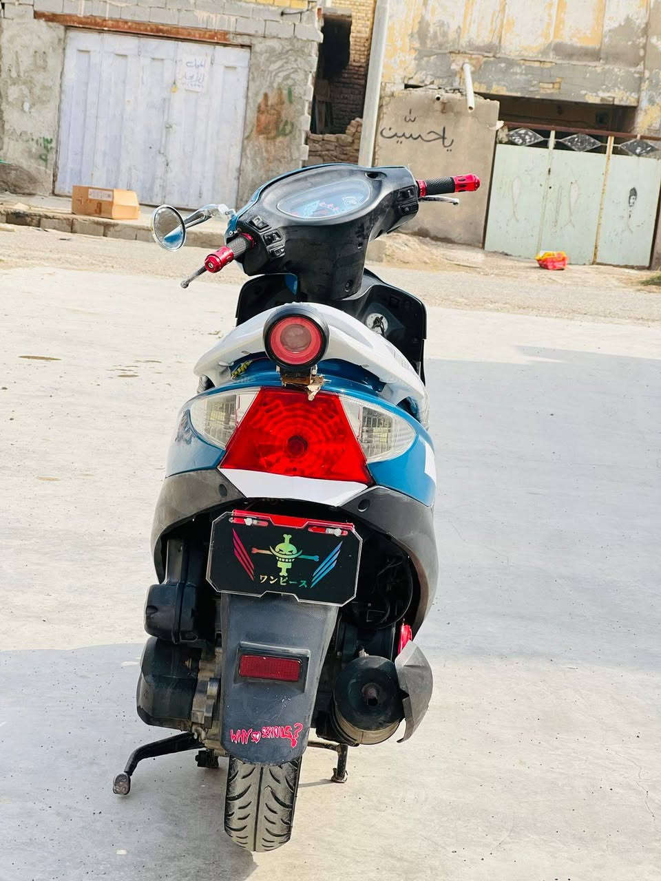 السلام عليكم عيوني دراجه كامكو للبيع موديل 14 السعر 750 وبيه مجال قليل ***********
