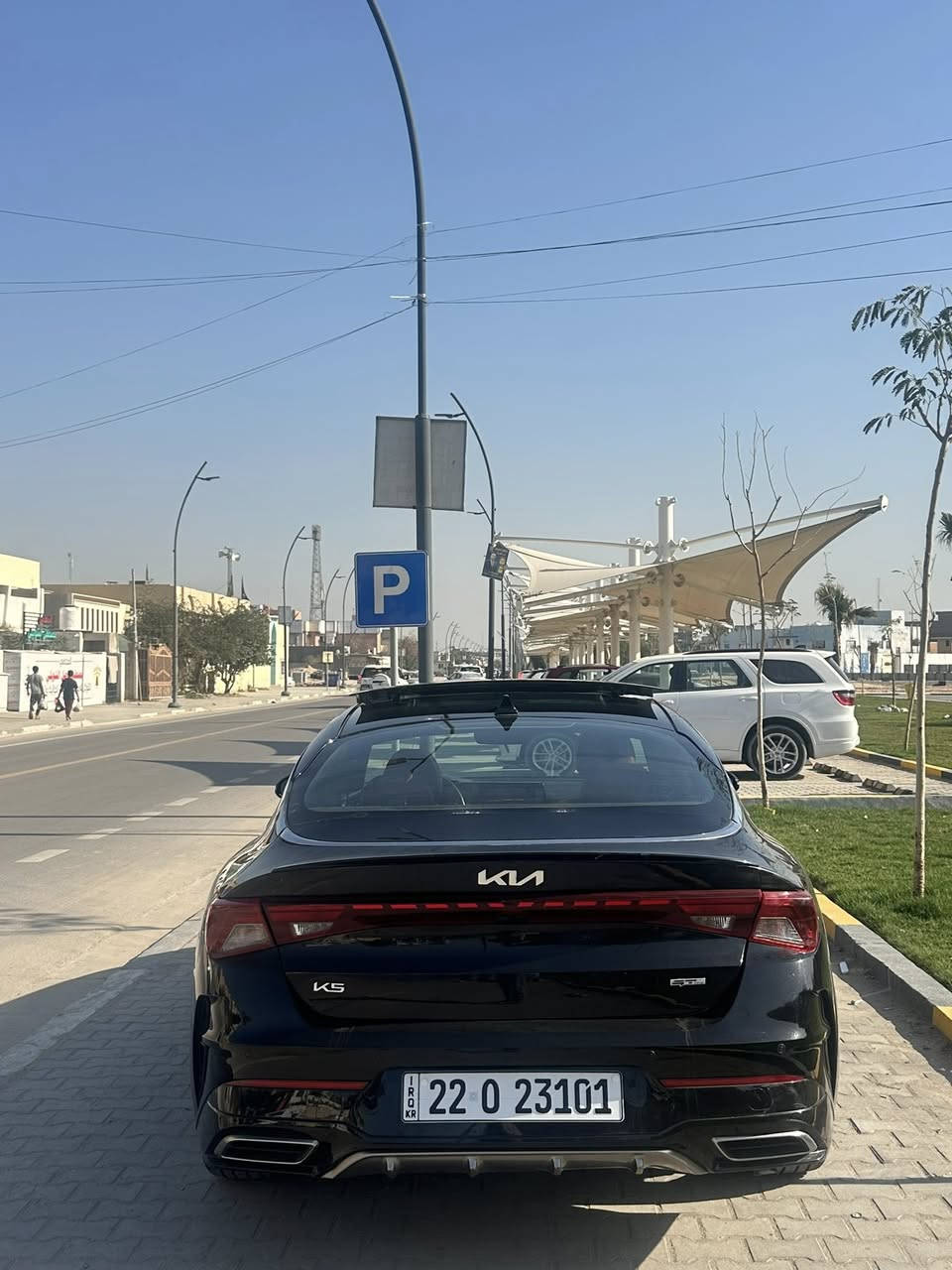 السلام عليكم 
K5 كيا كي فايف مديل 2024gt line 
رقم اربيل وكالة أو تحويل .
سيارة فول مواصفات جيتي لاين فول مواصفات للأخير كلش فتحت سقف بانوراما داخل احمر جلد كشنات حضن تدفئة كشنات شاشه جبيره تدعم كاربلي واندرويد فول تحكم استيرن قياده ذاتيه حساسات امامي خلفي كشنات كهرباء شحن واير ليس وبيها خير من الله بعد .
مكينه ١٦٠٠ تيربو .
سيارة جاهزه من كلشي مكينة كير حداده تبريد تايرات ما بيها نقص برغي كامله مكمله .
لون اسود ،ضربت السياره خلفيه قبق صندوك فقط ودعاميه.
ايرباك بلادي ما ضارب سستم واحد .
سعر السياره 180$ وبيها مجال 
عنوان البصرة  رقم ***********
