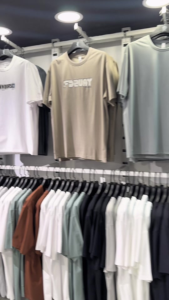 سعر التيشرتات (15،000) القياسات (4XL/5XL/6XL/7XL/8XL/9XL/10XL) ‎المجمع مفتوح 24 ساعه طيلة ايام الاسبوع  يوجد توصيل 5 لجيمع محافظات العراق  الفرع الاول-📍بغداد-زيونة-شارع الربيعي-مقابيل خطار  سنتر عمارة تاج سنتر داخل السرداب.                                                   هاتف :-*********** الفرع الثاني-📍بغداد-المنصور-تقاطع الرواد-مقابل مطعم العريش-عمارة مناحل حيدر الملا-داخل السرداب. ‏‎هاتف:-*********** الفرع الثالث-📍الموصل-حي الزهور-قرب كولدن مول ‏‎هاتف:-***********
