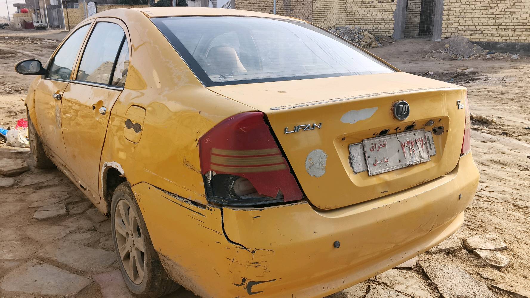 سياره ليفان 2011رقم احمر صدامي راعيها ماندله  ترايك وين ماتريد ابيع كوم حديد 
مكاني ناصريه بالسكان الصناعي