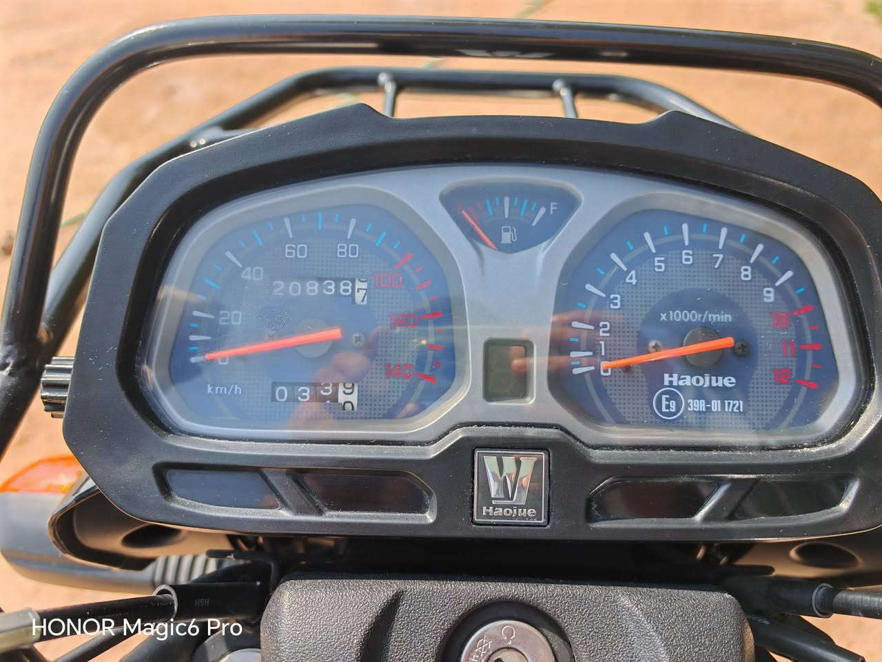 دراجة هاوجي 2023 مكينة 150 كفالة برقي مامفتوح  رقم وسنوية بسمي  ماشيه 20 الف ستخدام شخصي 1650 وبية مجال رقمي ***********
