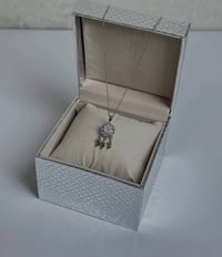 بوكس قلاده • علبة قلاده