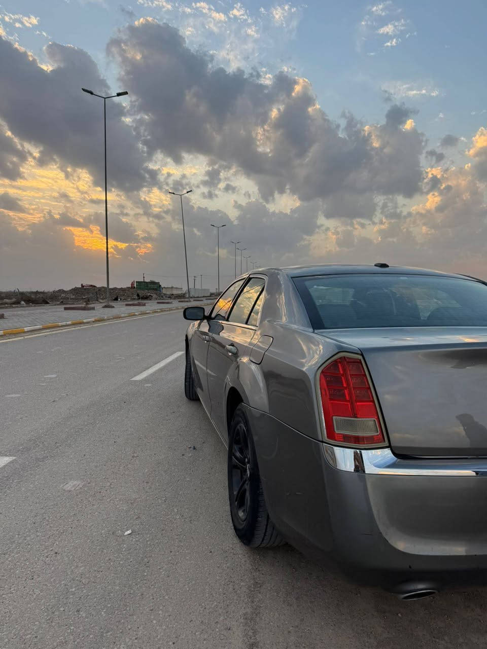 السلام عليكم اوباما ... ادوات
موديل ٢٠١٤ ... دخول جديد شرط بانزين شركه بعدها بيها ... مكينه ٣٦٠٠ ... مكينه كير حداديه تايرات تبريد كفاله ... داخلها بعده بريحة الشركه ... . سياره بدون ارقام ... بس ذا تريد ارقام انطيك وياها مو مشكله ... دخول جديد سياره ... مابيها صبغ فقط مكان كص ...
العنوان بغداد السعر ٦٠ وبيها مجال .شراي يتصل 
***********
