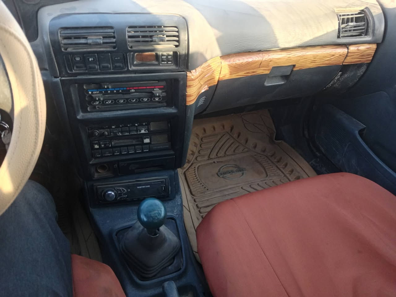 سلام عليكم كيا سيفياه موديل 93 رقم قادسيه تحويل مباشر سعر مناسب 30 وبيها مجال سياره مكفوله كفاله مصبوغه عام رقم الهاتف ***********-_***********
