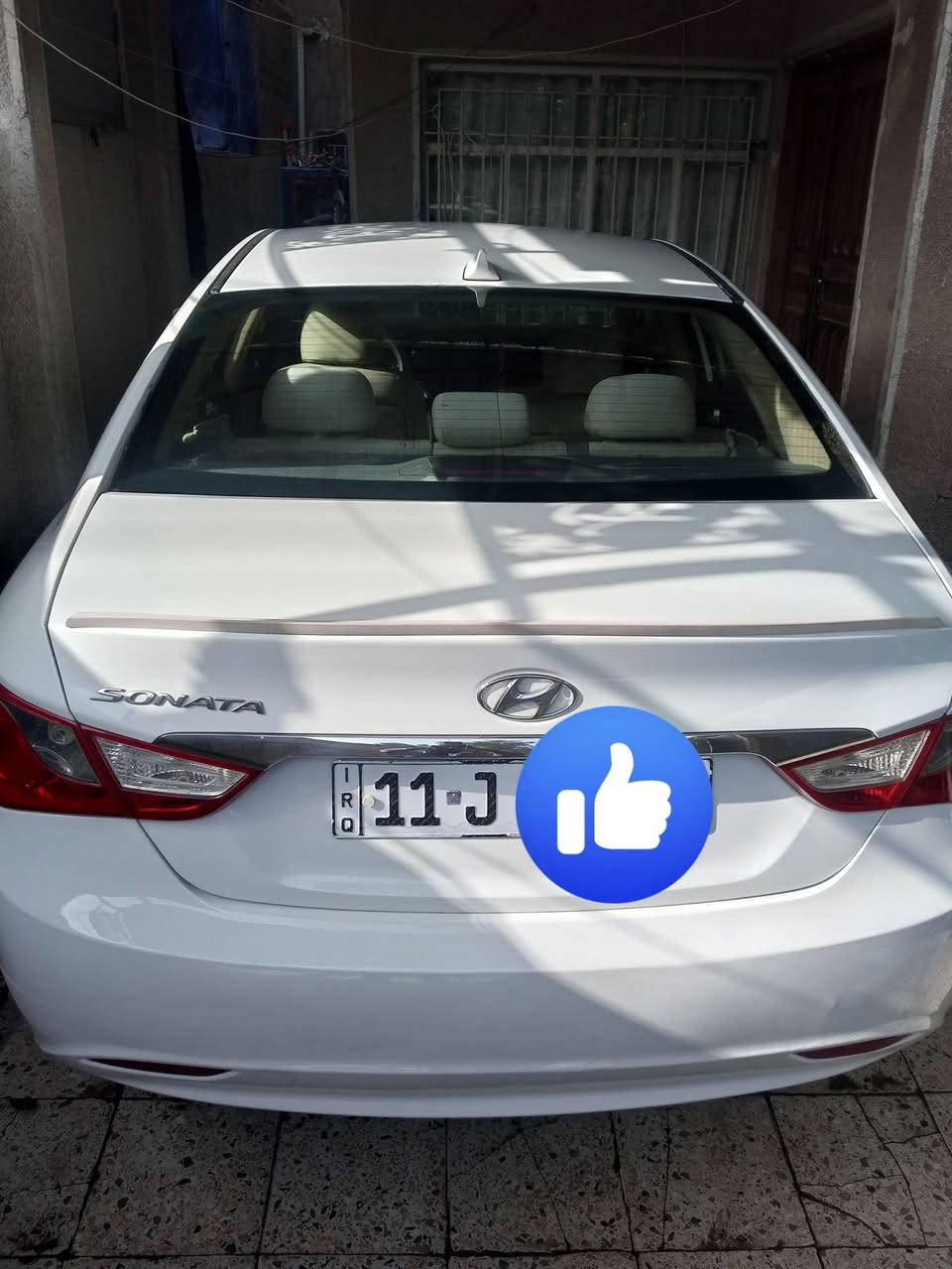 السلام عليكم سوناتا للبيع وارد امريكي 2012م. محرك ٢٤٠٠ جيد  بدون دونز ولا صرف شاشه تحكم تخم تايرات جديد كامرة خلفيه بيه قطعتين صبغ بدون تبديل رقم انكليزي تحويل مباشر العنوان البياع السعر 110وبيه مجال حك الجية  رقم ***********
