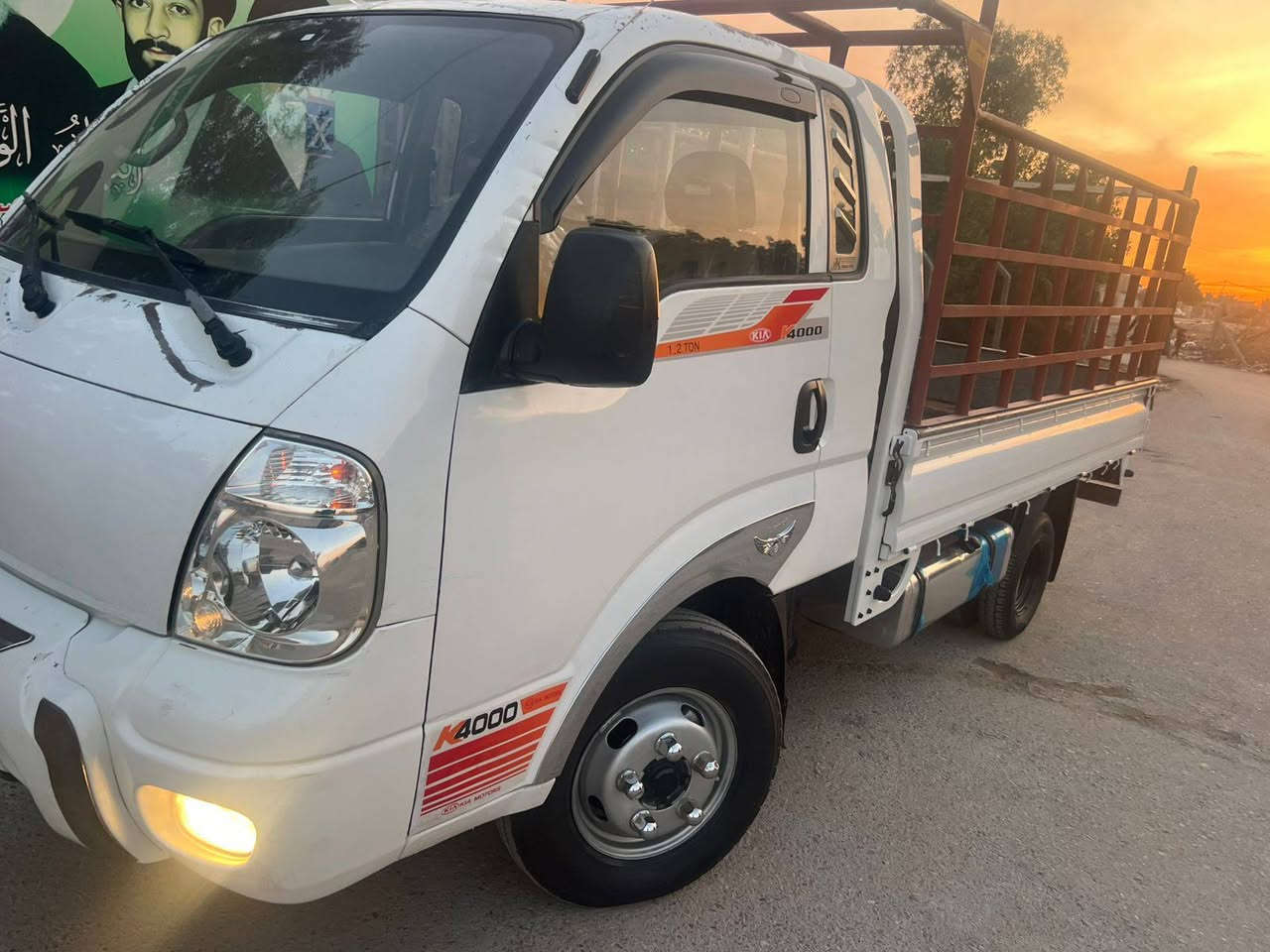 سلام عليكم فحل موديل 11رقم بغداد  محرك 4000 مفتوح  محرك وكير وكسن وشاصي كفاله بدون صبغ بدون حادث  تخم تاير جديد تبريد ثلج شاصي مكفول قواطي وضع شركه تانكي 120 دوشمه كاعيه وكشانت جدد رقم شاصي واضح  قفل قفل قفل 110 بدون زحمه إذ متشتري لا تخابر ***********        ***********
