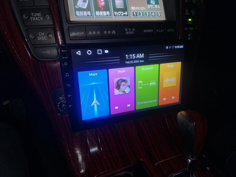 سەرەتا بە ناوی خوای گەورە  ئەم شاشەیەمان هەیە بۆ فرۆشتن زۆر بێ عەیبە و هیچ لاک و خاو بونەوەی نیە و هیچ شوختێکی تێدا نییە لە سلێمانیم نرخ***********
