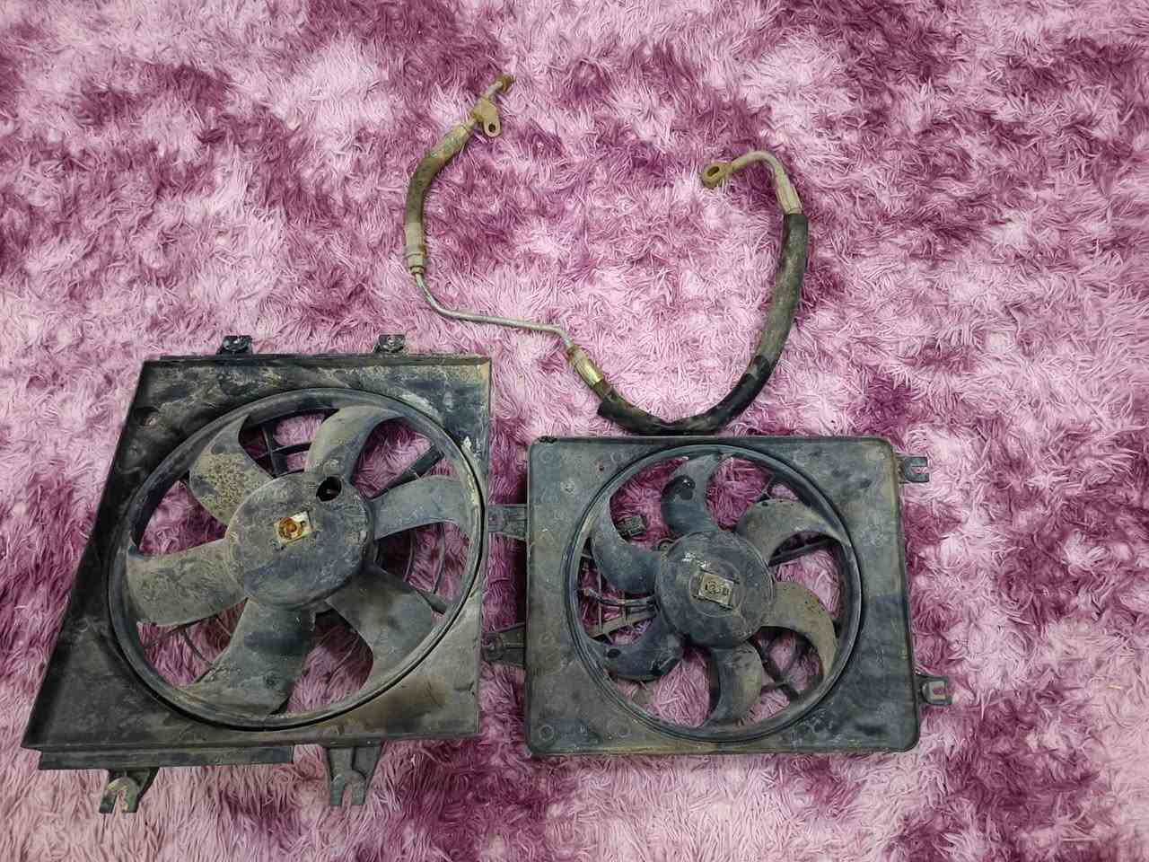 سلام عليكم غراض سوناتا ٢ للبيع يدات و دكمات جامات وراديتر مكاني كركوك حي عسكري سعره 100الف شلع مابيع مفرد رقمي ***********
