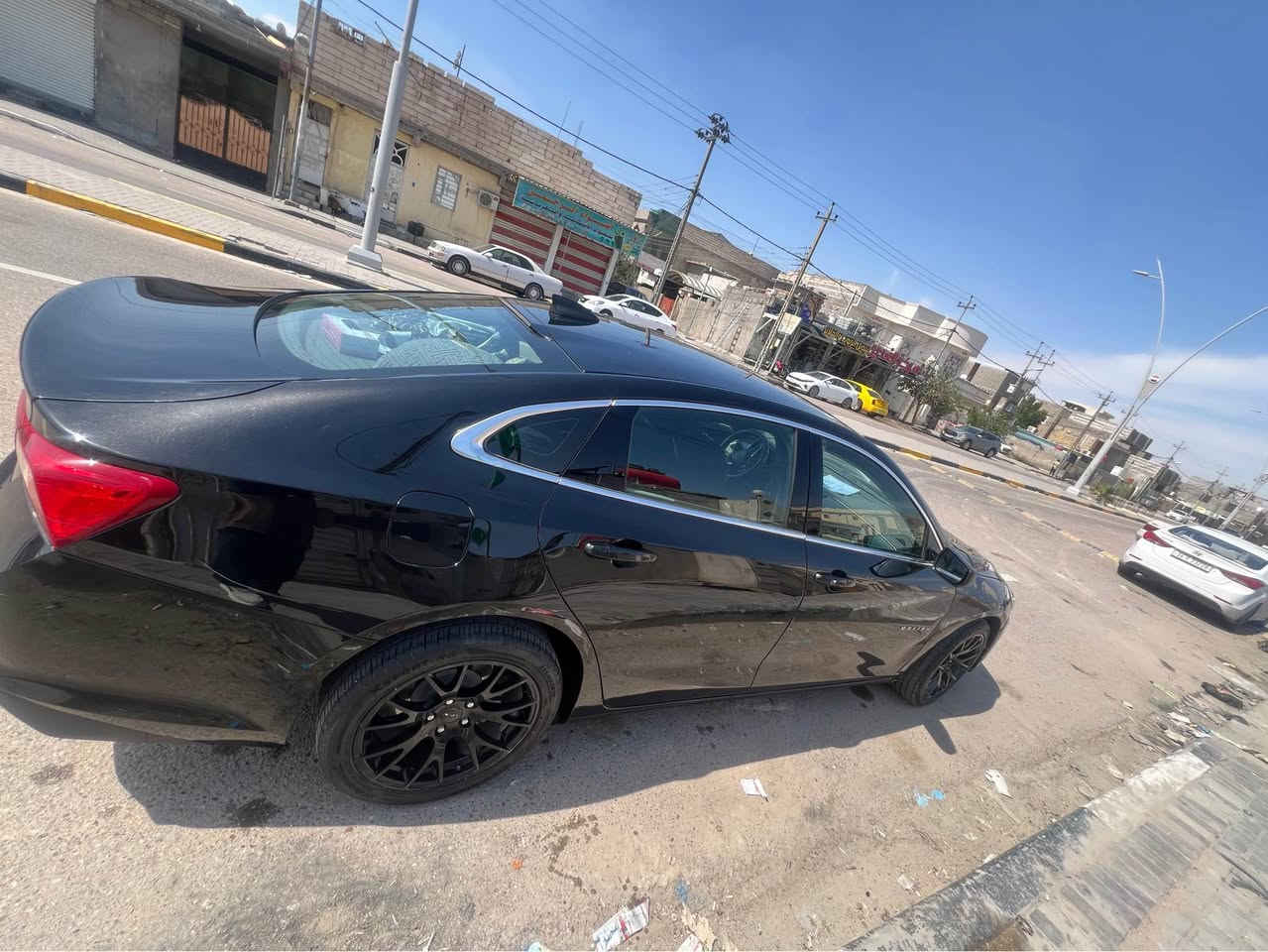 ماليبو موديل٢٢
رقم بغداد معوقين باقي سنتين وتصير حرة سيارة استخدام شخصي ماشية٤٩ميل
نظيفه بانزين كله محسن اخليله ودهن اصلي 
حادثها بس الي ب امريكا صفح مو بجم  السعر١١٠ وبيها مجال
*********** Singapore
