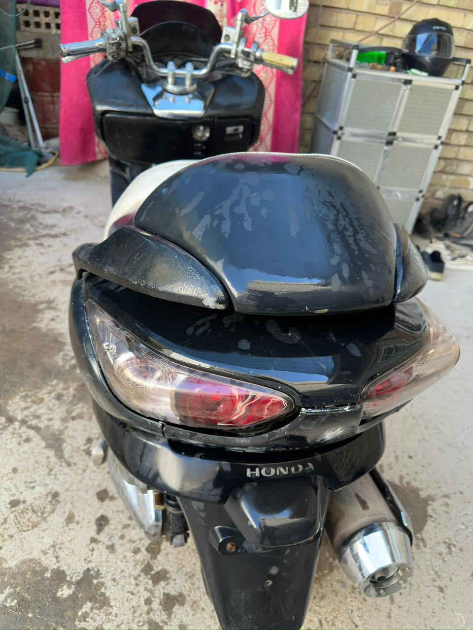 السلام عليكم 

فورزه 08 كرستال 6 نمر سبورت 

ABS نضام انزلاق شغال 

حساس استانه شغال

لايت جنطه شغال 

كهربائيات شغاله كامله 

تايرات جدد

فقط فيت بم ضعيف

وسيم الهاند بريك مكطوع

سعر 550 وبيه مجال بسيط 

المكان بابل المسيب*********** .. مكلف بالنشر
