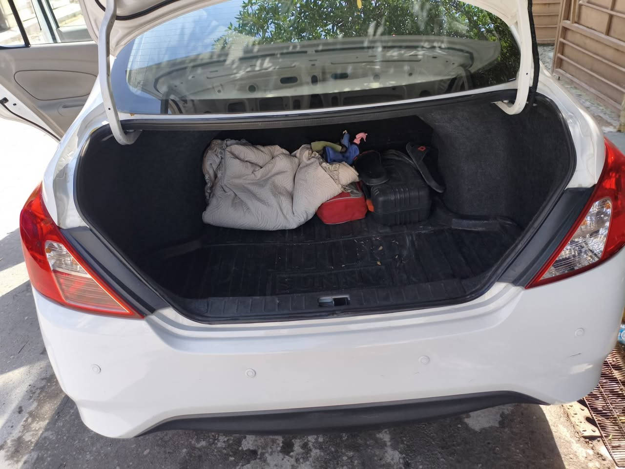 سلام وعليكم سني نيسان 2023 ماشية 68  رقم اربيل
***********
