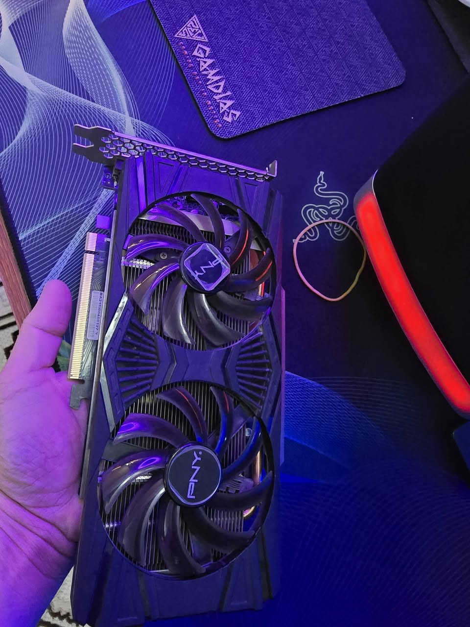 مراوس او للبيع GTX 1660ti 6GB


**إذا كنت صاحب هذا الإعلان وتريد حذفه لأي سبب، رجاءا أرسل رسالة إلى الدعم الفني**