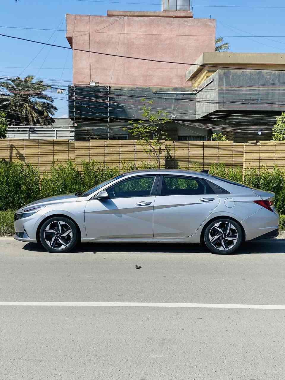 السلام عليكم
‏🇺🇸 هونداي النترا 2021 امريكي رقم اربيل الدولي بأسمي
#صور_حادث_مرفق_بلمنشور
جاملغ وحافه البنيد ايرباك ستيرن فقط
كفالة شواصي لغود مكينة گير
ماشية 80 الف
مواصفات :-
 📺 شاشة 
📸 كاميرا
🔑 بصمة ابواب 
🔑 بصمة تشغيل
🪑كشنات جلد
🛞 5 ويل كب 
🏎️كروس سرعة
🏎️مثبت سرعة
🛣️تحديد مسار
فول تحكم ستيرن
رادار جانبي
رادار امامي
حساس خلفي
سيارة جديدة وبلحقيقة احلا من الصور
السعر 135 وبيها مجال
📍بغداد العامرية 
📱 *********** فقط اتصال او واتساب
