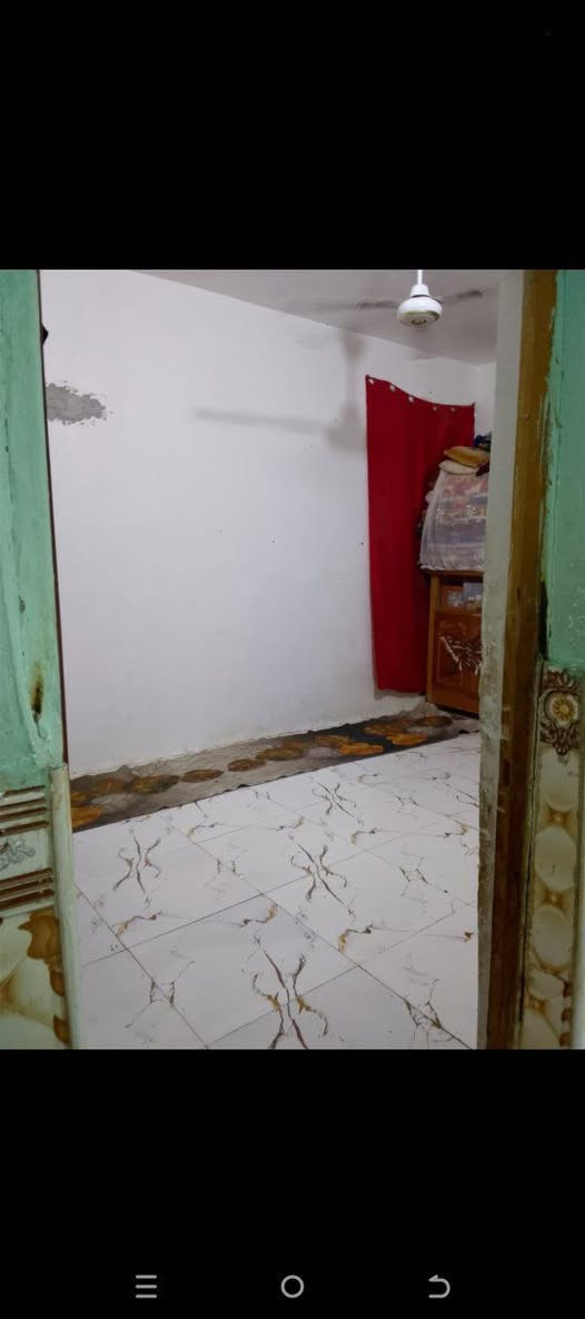 بيت البيع زراعي بي وصل. البيت يتكون من غرفتين وصاله وستقبال ومطبخ وصحيات وطارمه جبيره. البيت مساحه 120.  كافت الخدمات متواجده باهي المنطقه. ماصريه قريب بوابت حي صناعي فرع ثلاجات. قريب عليه. السعر 20 وبي مجال


**إذا كنت صاحب هذا الإعلان وتريد حذفه لأي سبب، رجاءا أرسل رسالة إلى الدعم الفني**